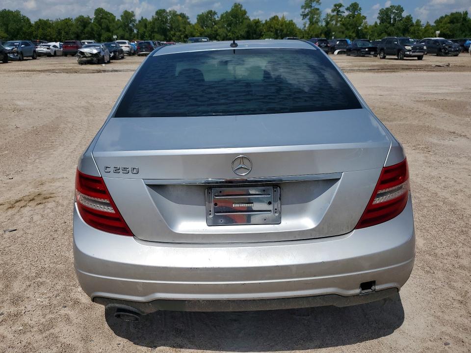 Продаж на аукціоні авто 2014 Mercedes-benz C, vin: WDDGF4HB3EG206217, номер лоту: 64333416