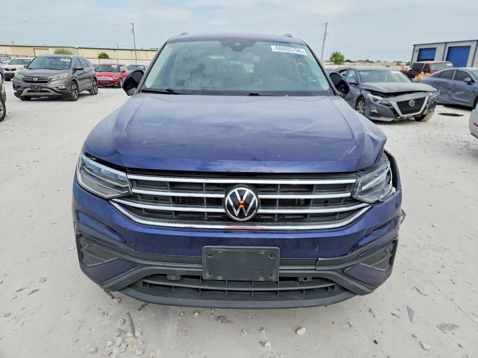 Продажа на аукционе авто 2022 Volkswagen Tiguan, vin: 3VV3B7AX3NM082629, номер лота: 66005706