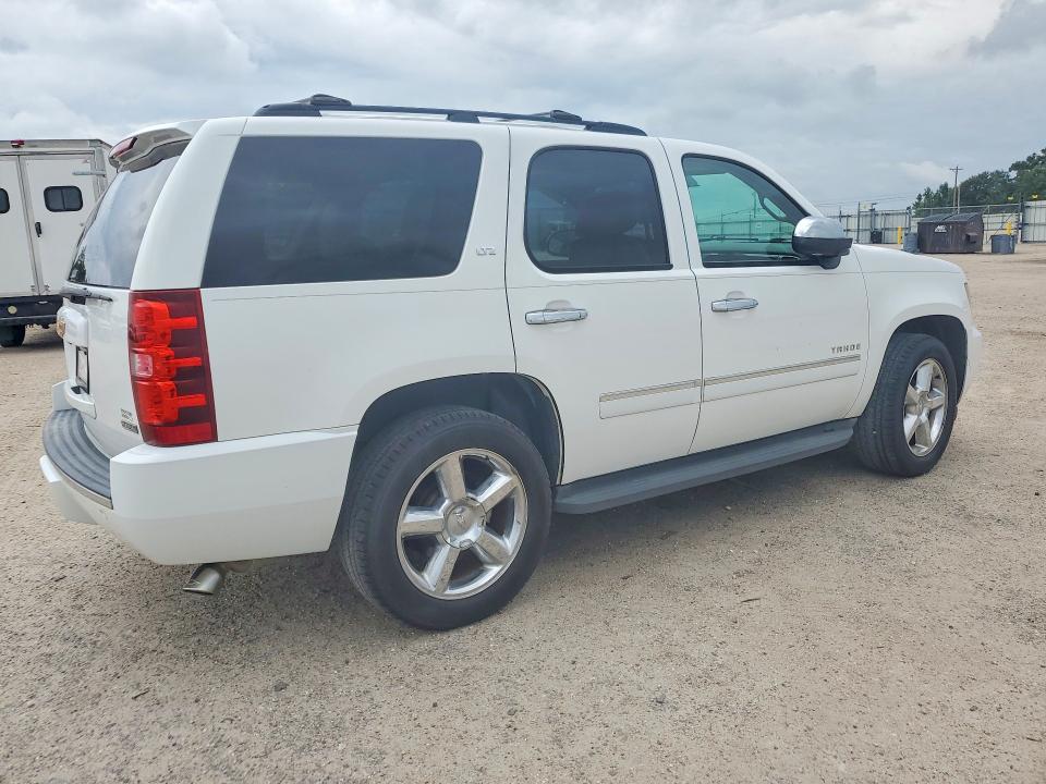 61935466 :رقم المزاد ، 1GNSCCE01CR313303 vin ، 2012 Chevrolet Tahoe مزاد بيع
