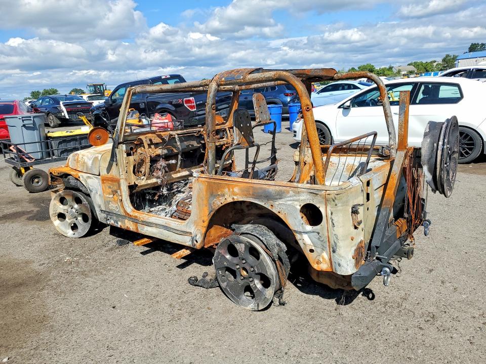Продажа на аукционе авто 2001 Jeep Wrangler / Tj, vin: 1J4FA59S41P334222, номер лота: 62566816