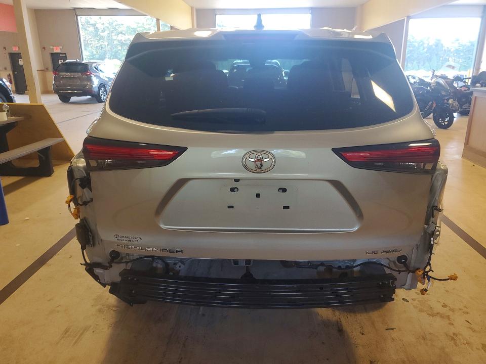 Auction sale of the 2022 Toyota Highlander, vin: 5TDBZRBHXNS560666, lot number: 66287026