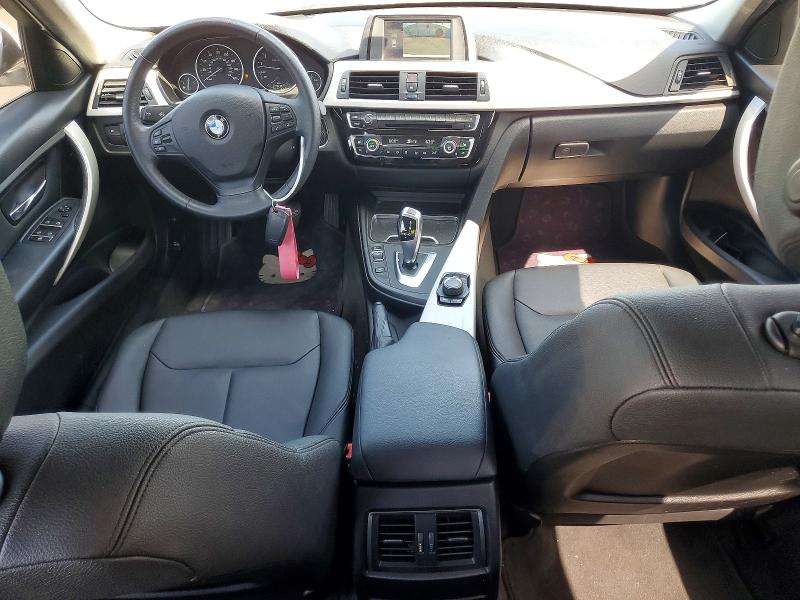 64272536 :رقم المزاد ، WBA8A9C50JAH14105 vin ، 2018 Bmw 320 مزاد بيع