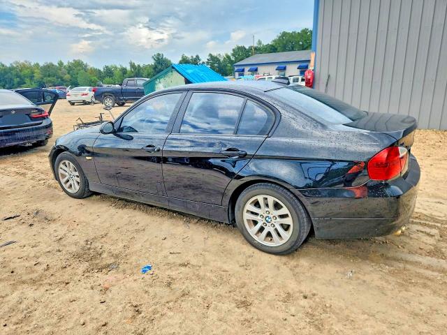 66779306 :رقم المزاد ، WBAVC73577KP33610 vin ، 2007 Bmw 328 مزاد بيع