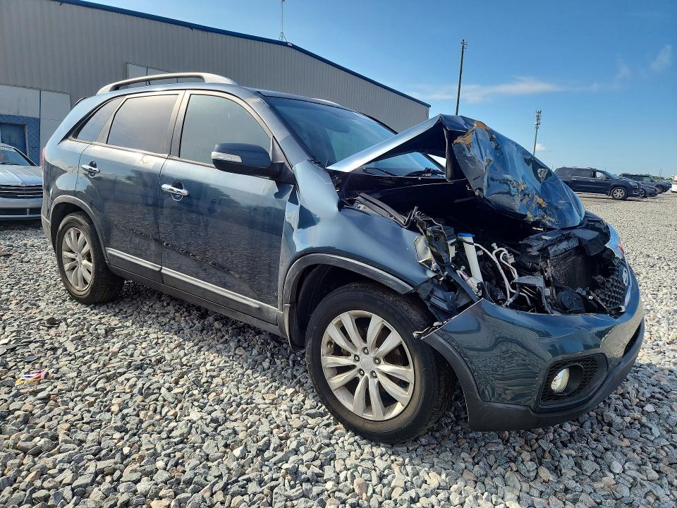 66545656 :رقم المزاد ، 5XYKU4A24BG012752 vin ، 2011 Kia Sorento مزاد بيع