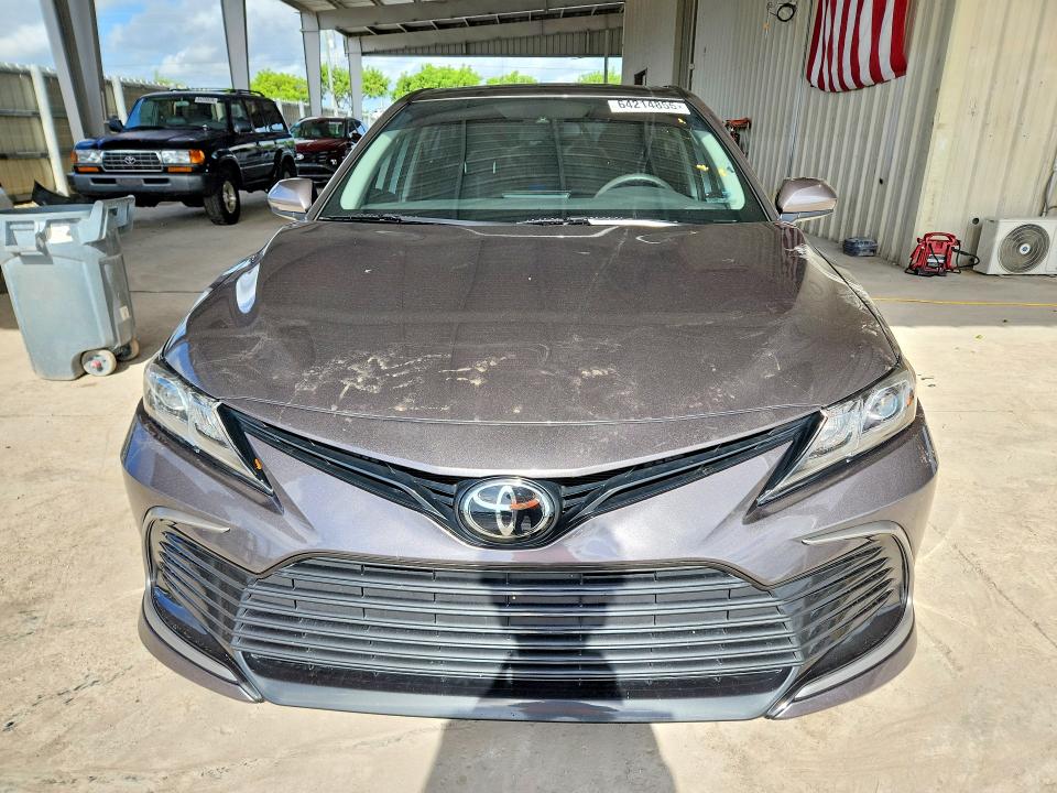 Aukcja sprzedaży 2022 Toyota Camry, vin: 4T1C11AK2NU669432, numer aukcji: 64214856