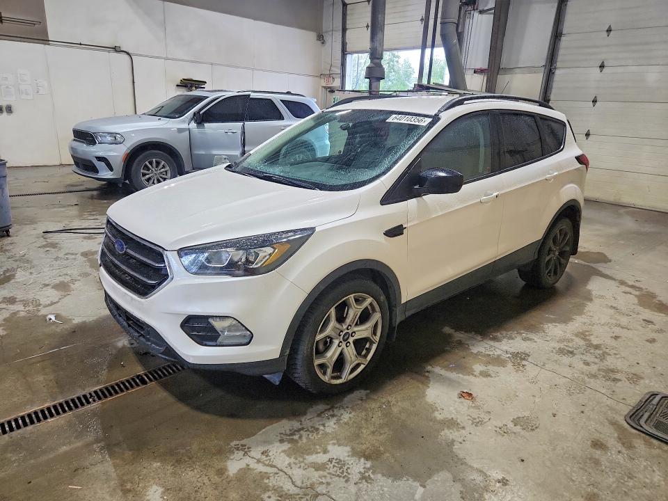 Продажа на аукционе авто 2019 Ford Escape, vin: 1FMCU9GDXKUB15291, номер лота: 64010356