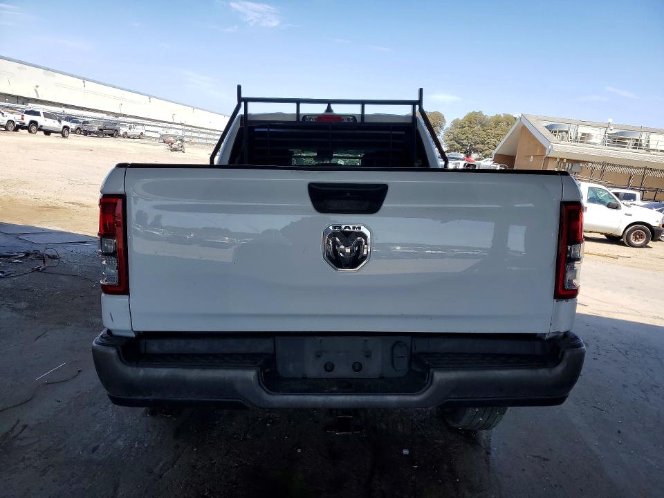 Продажа на аукционе авто 2023 Ram 1500, vin: 1C6RRENT3PN573668, номер лота: 64763936