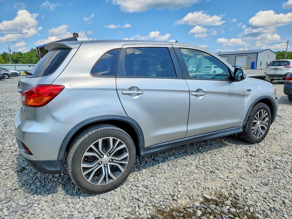 Продажа на аукционе авто 2018 Mitsubishi Outlander Sport, vin: JA4AP3AU9JU017452, номер лота: 64543426