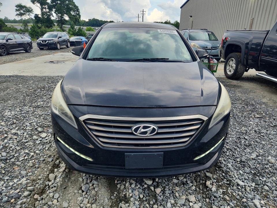 64828306 :رقم المزاد ، 5NPE24AA7FH223940 vin ، 2015 Hyundai Sonata مزاد بيع
