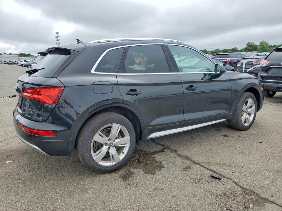 Продажа на аукционе авто 2018 Audi Q5, vin: WA1BNAFY0J2241778, номер лота: 64851656