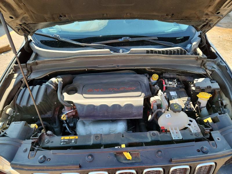 2017 Jeep Renegade მანქანა იყიდება აუქციონზე, vin: ZACCJBBBXHPF19082, აუქციონის ნომერი: 64393986