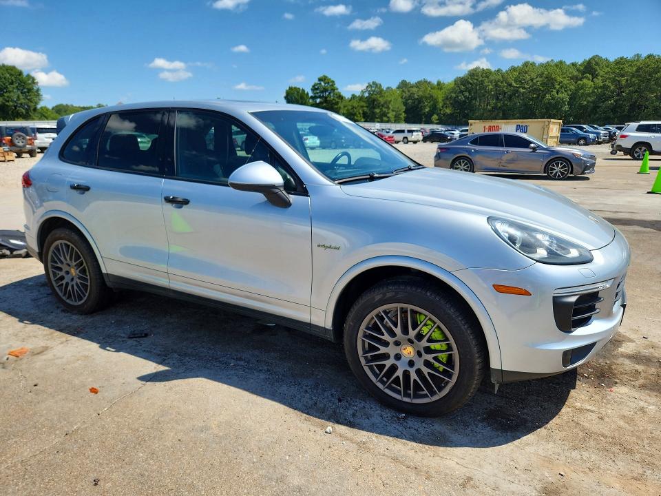 2017 Porsche Cayenne მანქანა იყიდება აუქციონზე, vin: WP1AE2A29HLA74804, აუქციონის ნომერი: 64422876