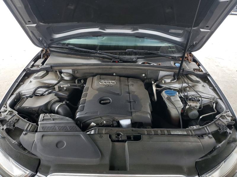 65540256 :رقم المزاد ، WAUFFAFL5FA083084 vin ، 2015 Audi A4 مزاد بيع