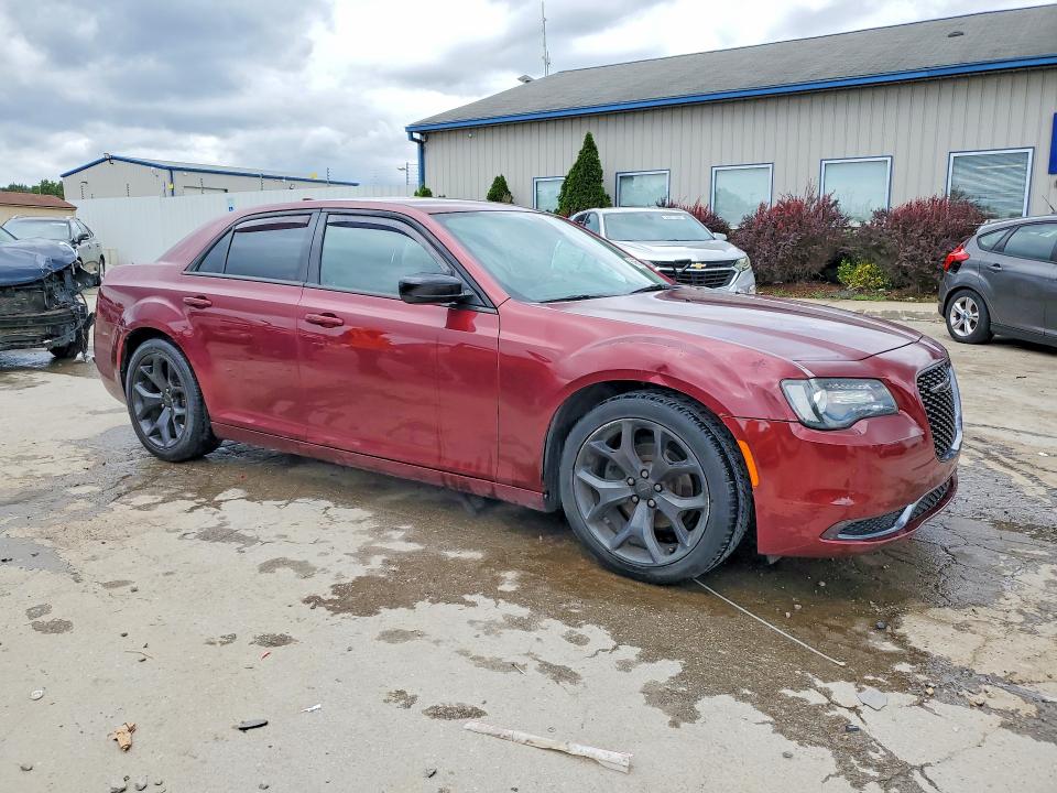 2020 Chrysler 300 მანქანა იყიდება აუქციონზე, vin: 2C3CCAAG5LH239117, აუქციონის ნომერი: 64966726