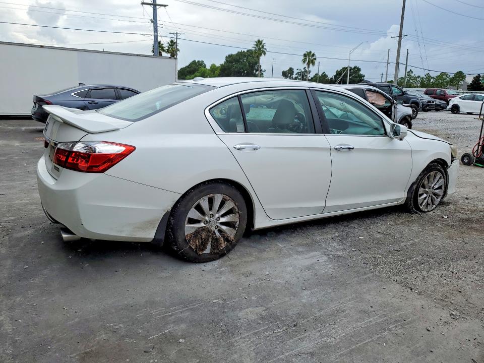 Продажа на аукционе авто 2015 Honda Accord, vin: 1HGCR2F80FA007921, номер лота: 64100256