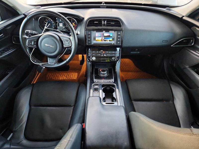 Aukcja sprzedaży 2018 Jaguar Xe, vin: SAJAJ4FN2JCP24253, numer aukcji: 65307456