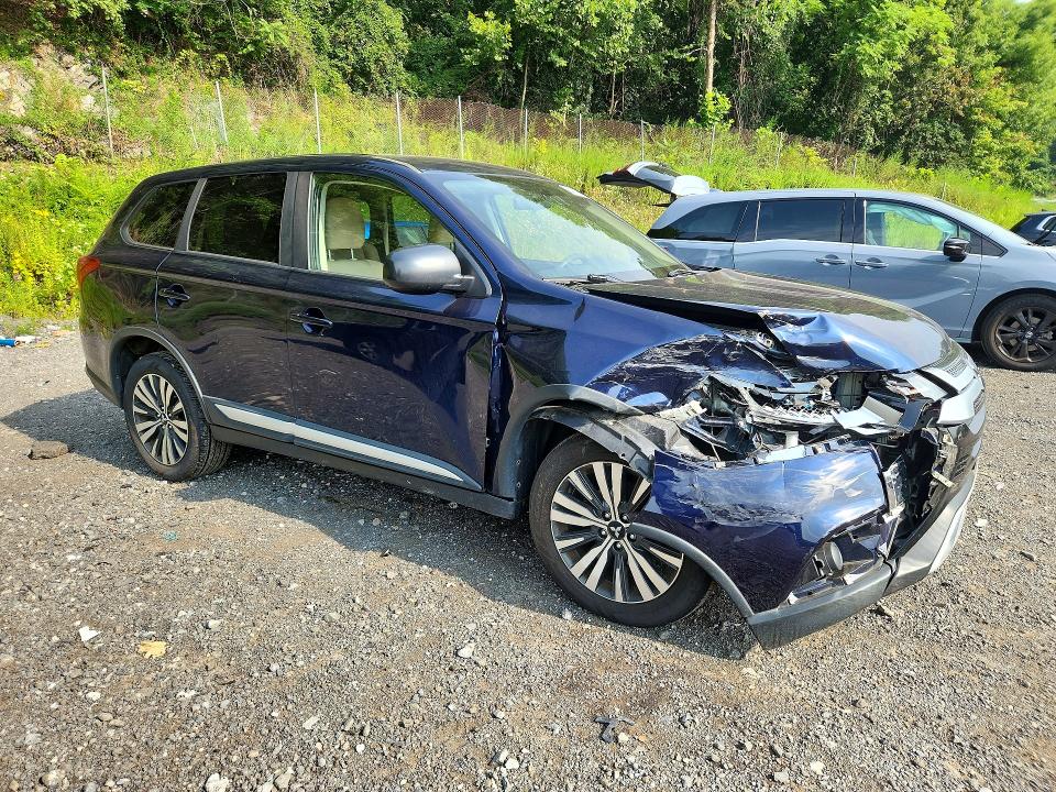 Продажа на аукционе авто 2019 Mitsubishi Outlander, vin: JA4AZ3A36KZ026051, номер лота: 64371806
