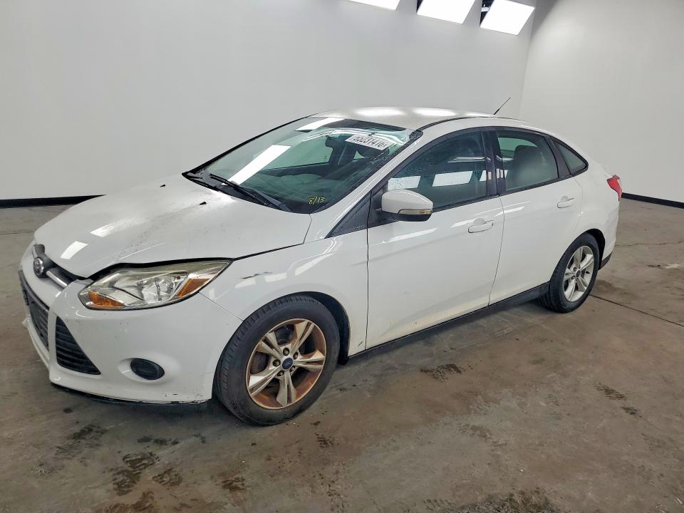 2014 Ford Focus მანქანა იყიდება აუქციონზე, vin: 1FADP3F24EL427538, აუქციონის ნომერი: 65231416