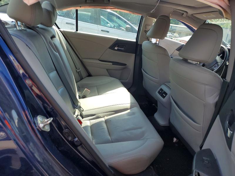 63368546 :رقم المزاد ، 1HGCR2F88FA079319 vin ، 2015 Honda Accord مزاد بيع