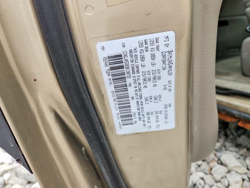 65530456 :رقم المزاد ، 1C4GJ45393B138733 vin ، 2003 Chrysler Voyager مزاد بيع