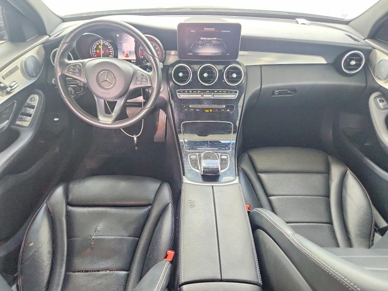 64135986 :رقم المزاد ، 55SWF4JB8JU241094 vin ، 2018 Mercedes-benz C مزاد بيع