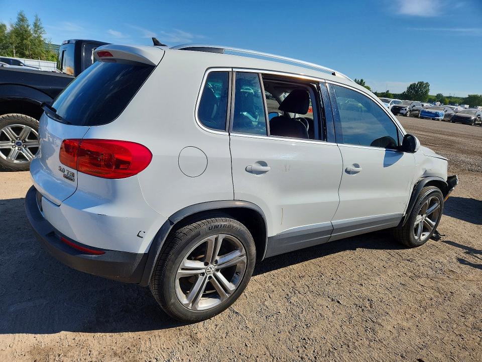 2017 Volkswagen Tiguan მანქანა იყიდება აუქციონზე, vin: WVGLV7AX5HK034174, აუქციონის ნომერი: 65512006