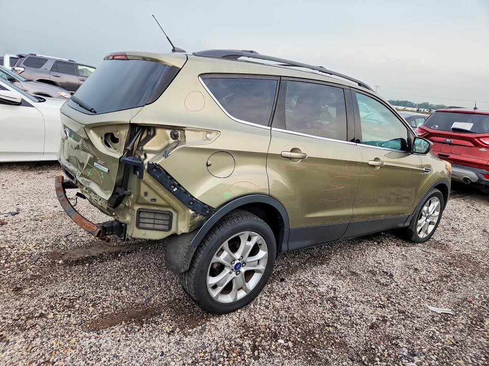 2013 Ford Escape მანქანა იყიდება აუქციონზე, vin: 1FMCU0GX6DUB62505, აუქციონის ნომერი: 64563766