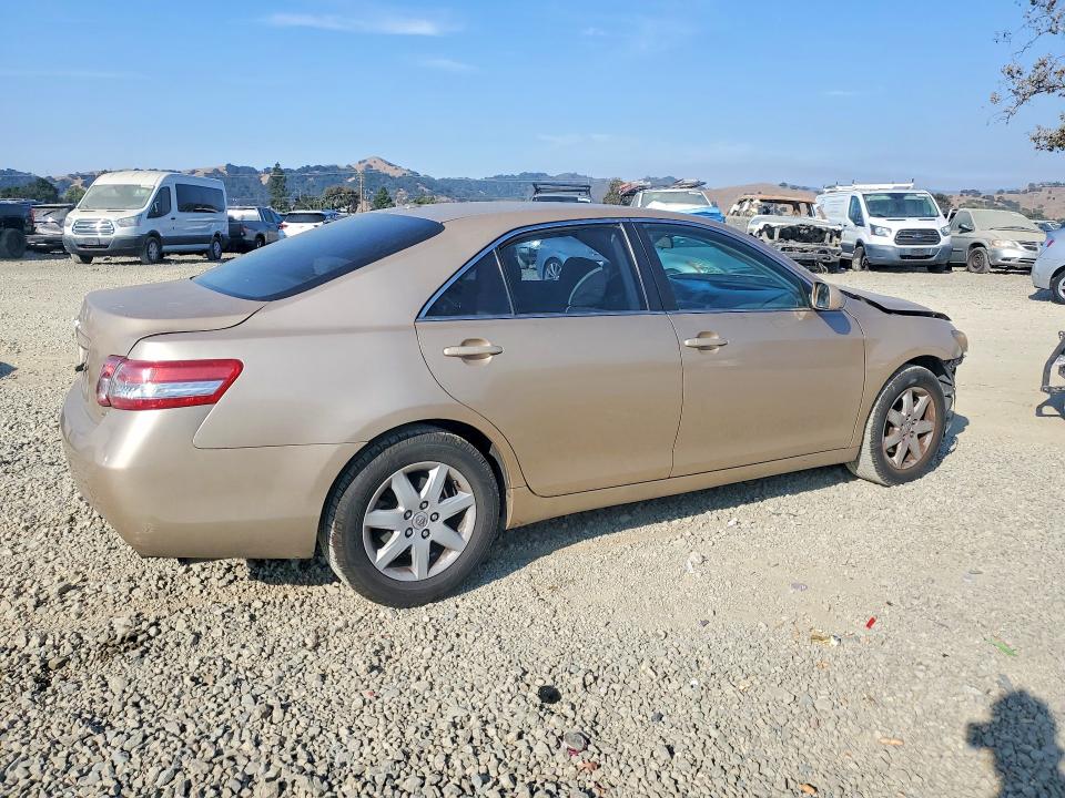2010 Toyota Camry მანქანა იყიდება აუქციონზე, vin: 4T1BF3EKXAU022287, აუქციონის ნომერი: 64275986