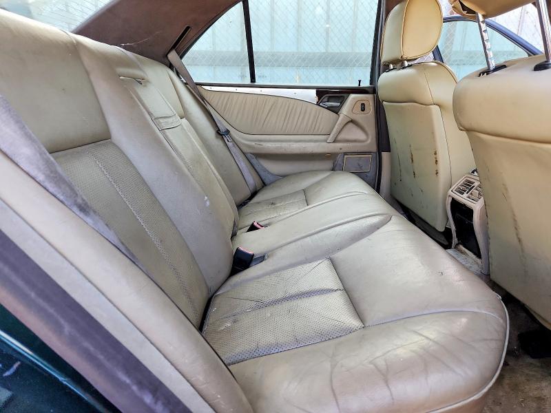 64221276 :رقم المزاد ، WDBJF55F2TJ019255 vin ، 1996 Mercedes-benz E مزاد بيع