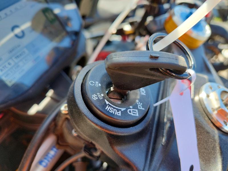 63150206 :رقم المزاد ، ZD4KEU005HS000274 vin ، 2017 Aprilia Rsv4 مزاد بيع