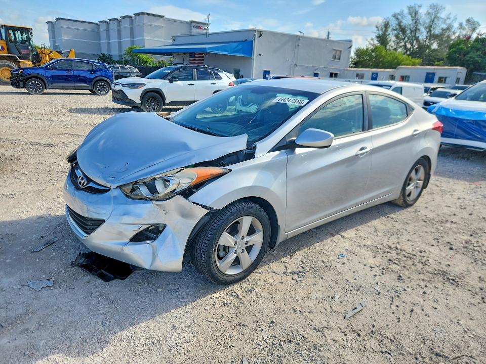 2013 Hyundai Elantra მანქანა იყიდება აუქციონზე, vin: KMHDH4AE8DU622304, აუქციონის ნომერი: 66247586