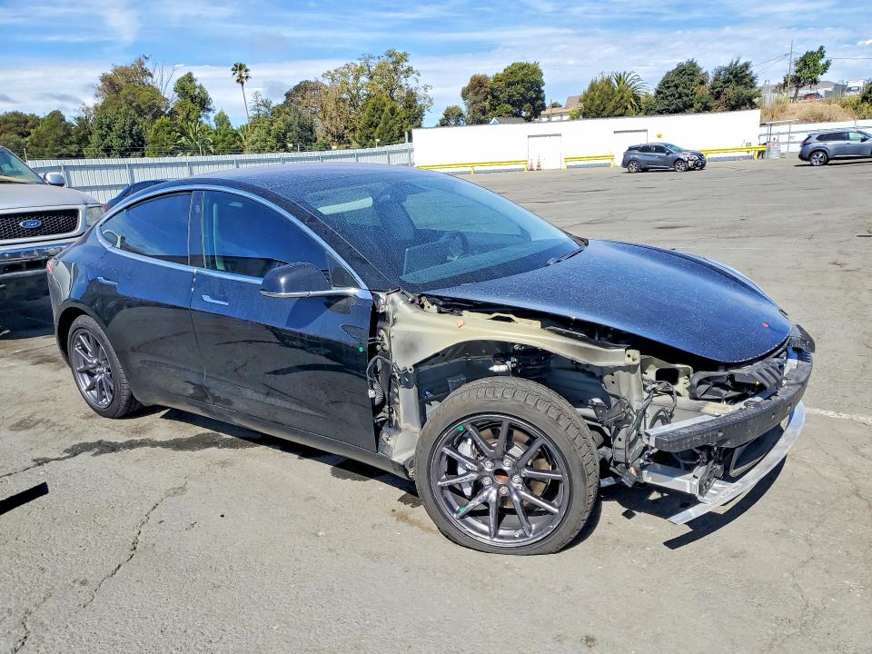Продаж на аукціоні авто 2018 Tesla Model 3, vin: 5YJ3E1EA3JF165940, номер лоту: 66260746