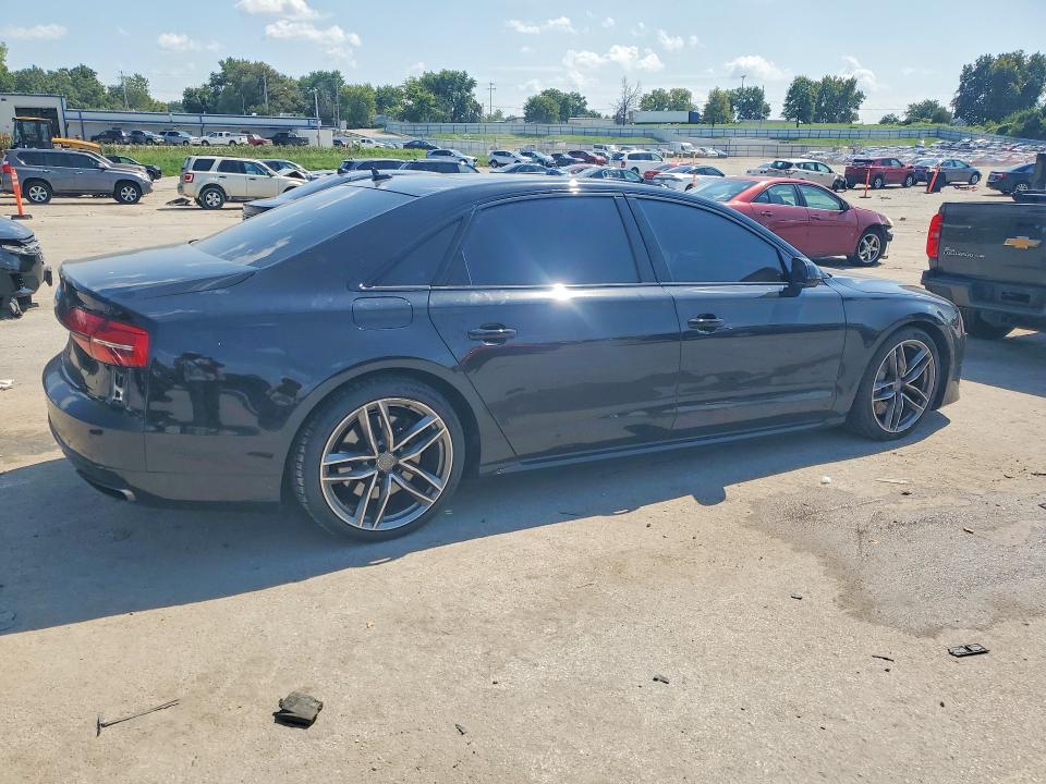 66342496 :رقم المزاد ، WAU43AFD6HN021231 vin ، 2017 Audi A8 مزاد بيع