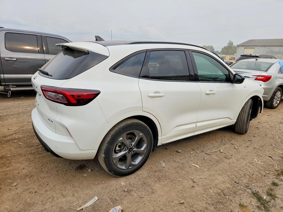 64921476 :رقم المزاد ، 1FMCU9MN9PUA07605 vin ، 2023 Ford Escape مزاد بيع