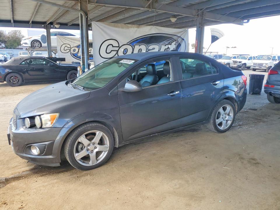 64338356 :رقم المزاد ، 1G1JE5SBXG4147620 vin ، 2016 Chevrolet Sonic مزاد بيع