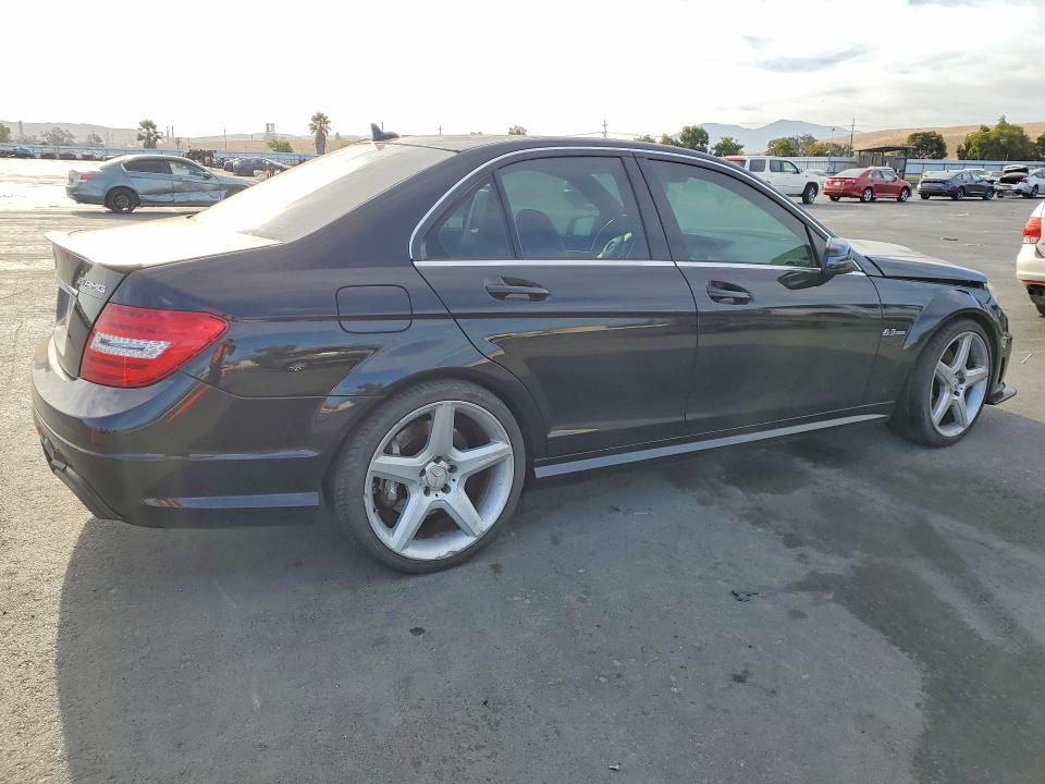 Продаж на аукціоні авто 2013 Mercedes-benz C, vin: WDDGF7HB8DA742048, номер лоту: 64252336