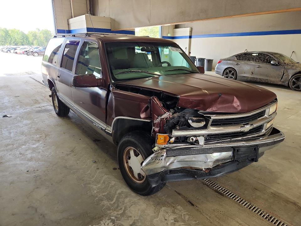 63720976 :رقم المزاد ، 1GNEC16R9XJ431912 vin ، 1999 Chevrolet Suburban مزاد بيع
