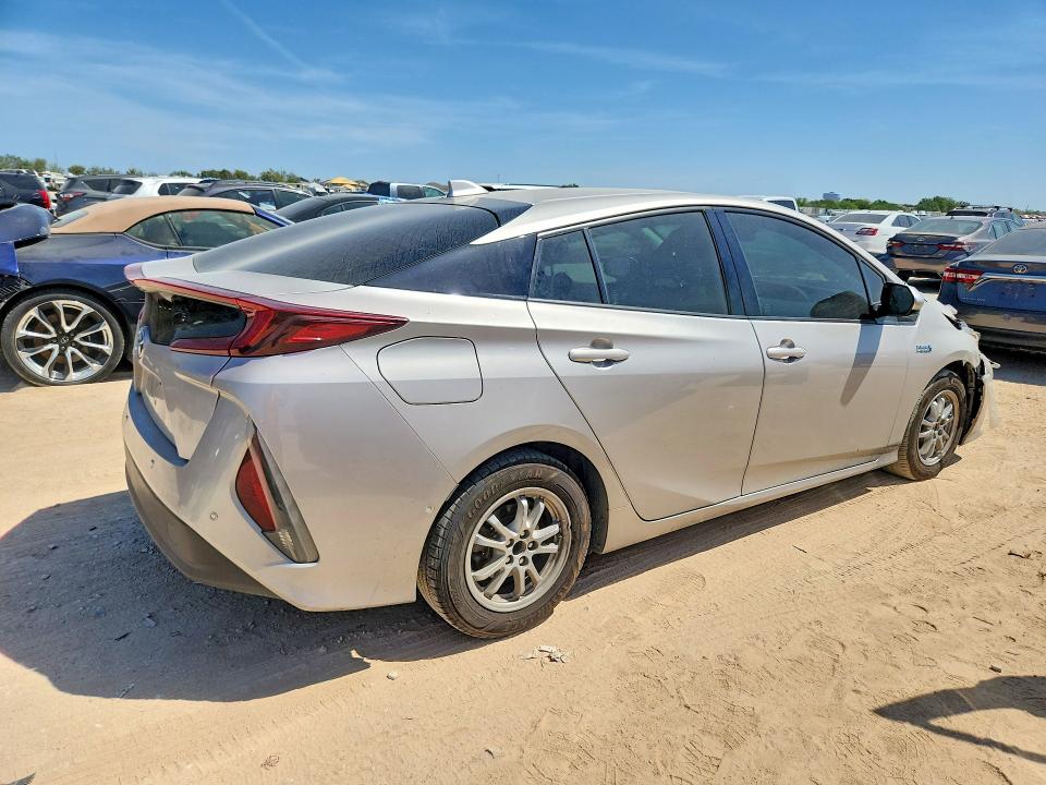 65675146 :رقم المزاد ، JTDKARFP9J3084401 vin ، 2018 Toyota Prius Prime مزاد بيع