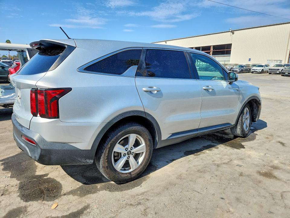 Продажа на аукционе авто 2022 Kia Sorento, vin: 5XYRG4LC3NG078760, номер лота: 64122436
