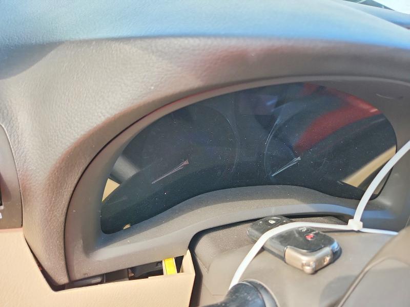 64231806 :رقم المزاد ، 2T2ZK1BA3BC053177 vin ، 2011 Lexus Rx مزاد بيع