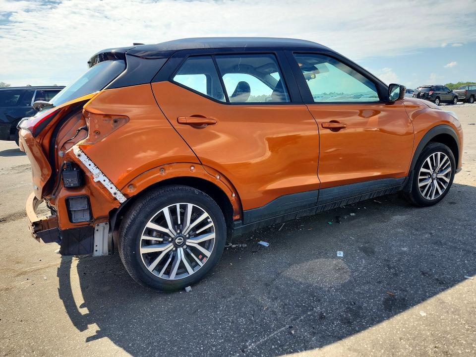 65825386 :رقم المزاد ، 3N1CP5CV9ML493010 vin ، 2021 Nissan Kicks مزاد بيع