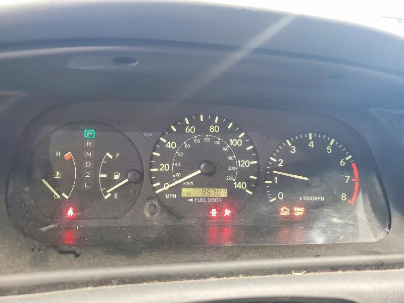 65182926 :رقم المزاد ، 4T1BF22K3YU942366 vin ، 2000 Toyota Camry مزاد بيع