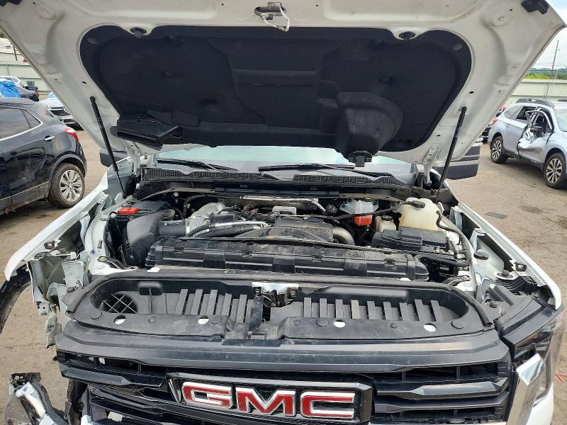 64752866 :رقم المزاد ، 1GT49LEY6RF403885 vin ، 2024 Gmc Sierra مزاد بيع