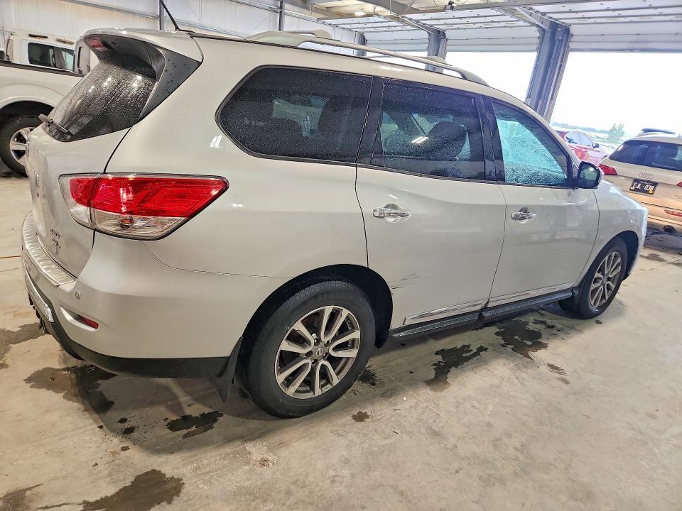 Продажа на аукционе авто 2015 Nissan Pathfinder, vin: 5N1AR2MM8FC686911, номер лота: 63757756