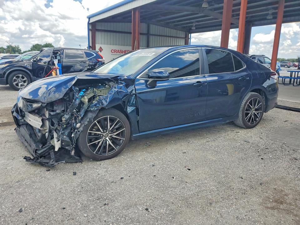 Продажа на аукционе авто 2021 Toyota Camry, vin: 4T1G11AK0MU535387, номер лота: 65880616