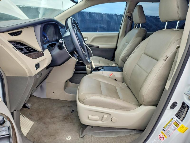 Продажа на аукционе авто 2019 Toyota Sienna, vin: 5TDDZ3DC9KS226292, номер лота: 63579646