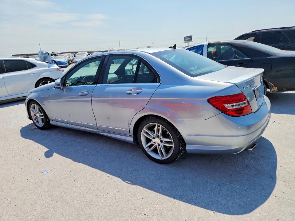 Продажа на аукционе авто 2013 Mercedes-benz C, vin: WDDGF8AB4DR251896, номер лота: 63553786