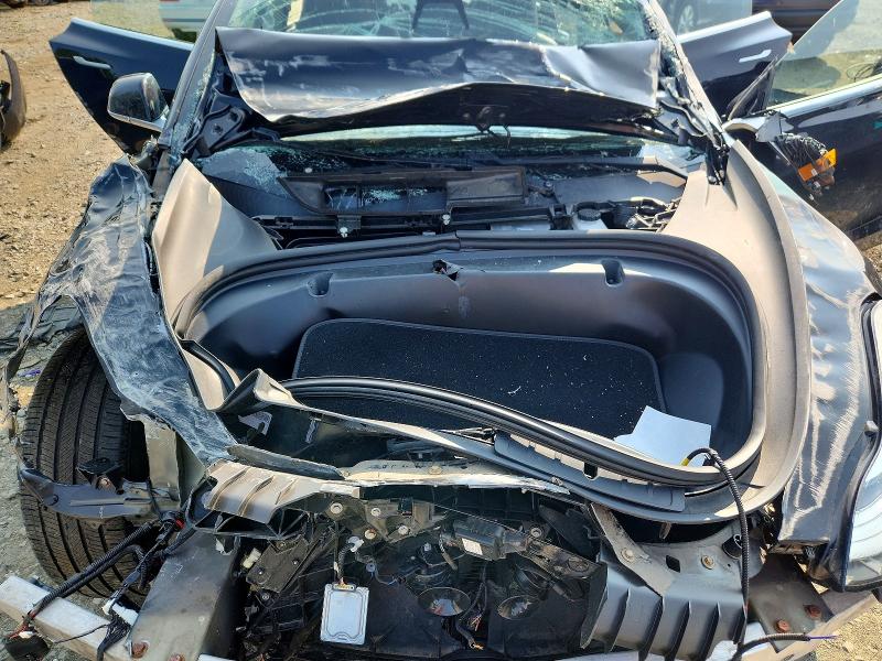 64360366 :رقم المزاد ، 5YJ3E1EA2JF025510 vin ، 2018 Tesla Model 3 مزاد بيع