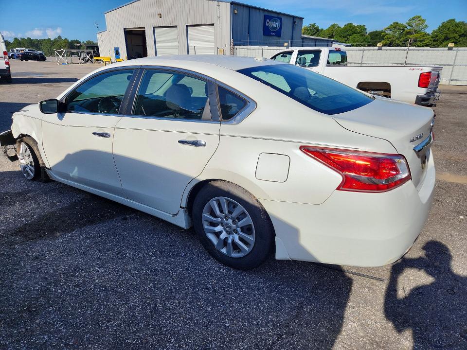2013 Nissan Altima მანქანა იყიდება აუქციონზე, vin: 1N4AL3AP4DN417094, აუქციონის ნომერი: 63361886