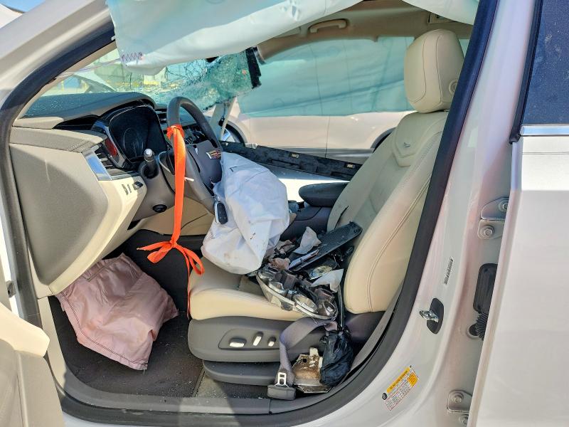 65377416 :رقم المزاد ، 1GYKPCRSXLZ208858 vin ، 2020 Cadillac Xt6 مزاد بيع